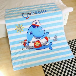 Chăn gối đi lớp hình cá heo dễ thương 862 Chan goi di lop hinh ca heo de thuong