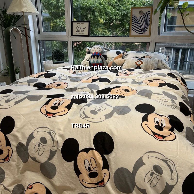 Chăn trẻ em hình Mickey Mouse vải cotton